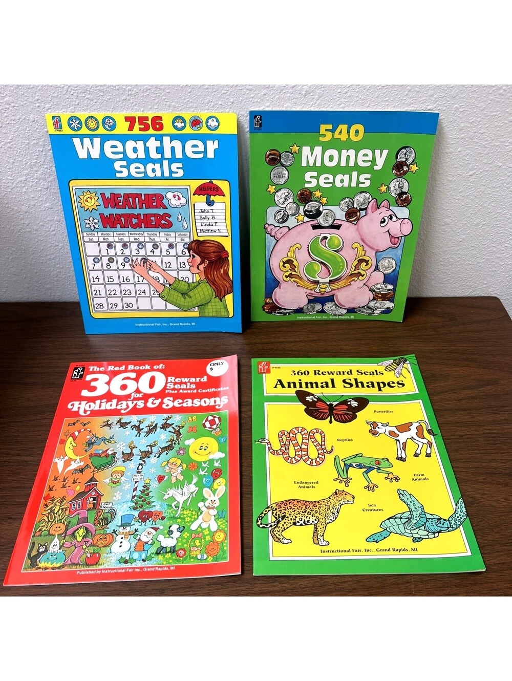 Instructional Fair WEATHER SEALS, Money, Animal Shapes, Holiday Seasons Sticker